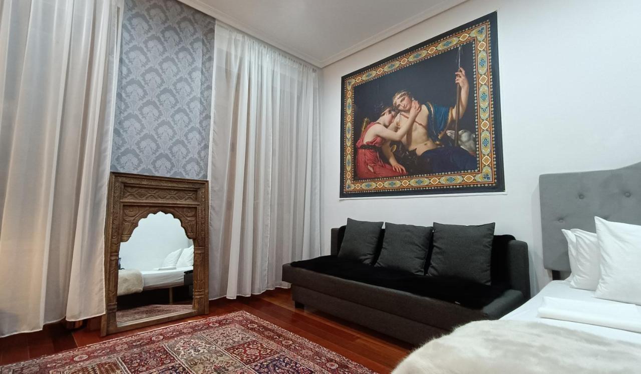 Appartamento Orient Madrid Esterno foto